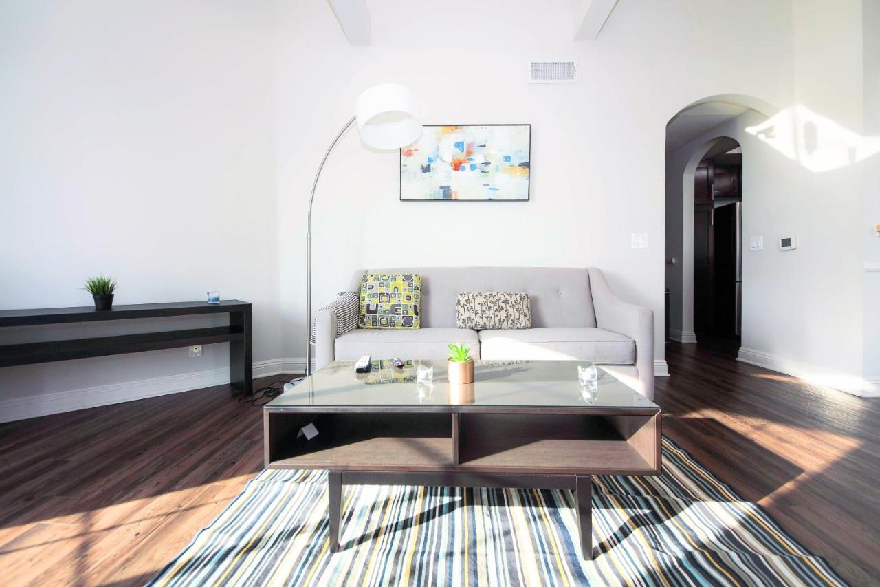 Luxury West Hollywood Apartments By Barsala 로스앤젤레스 외부 사진