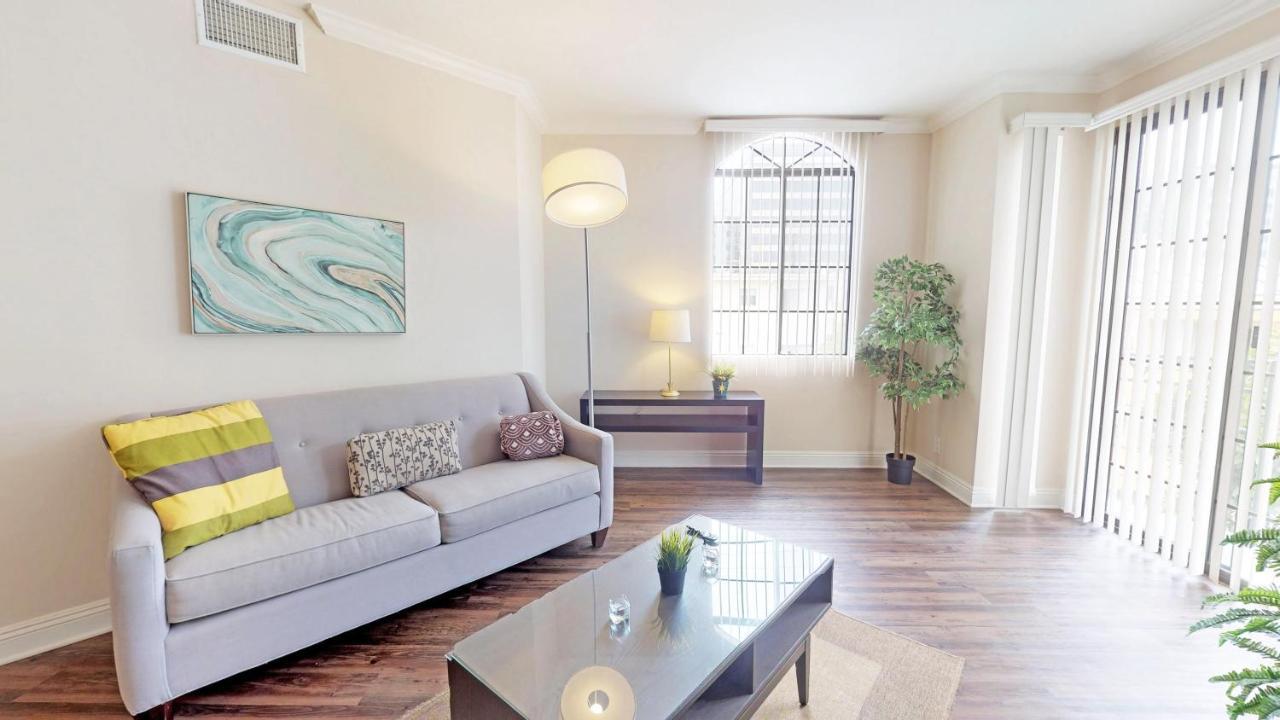 Luxury West Hollywood Apartments By Barsala 로스앤젤레스 외부 사진