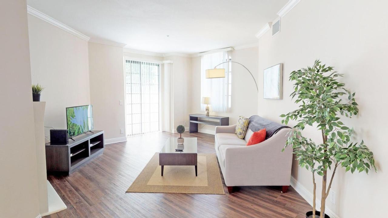 Luxury West Hollywood Apartments By Barsala 로스앤젤레스 외부 사진